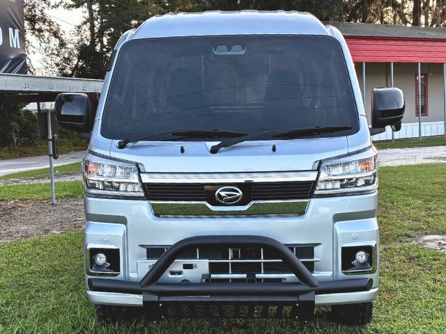 Daihatsu Hijet Jumbo 4x4 Japanese mini truck in silver