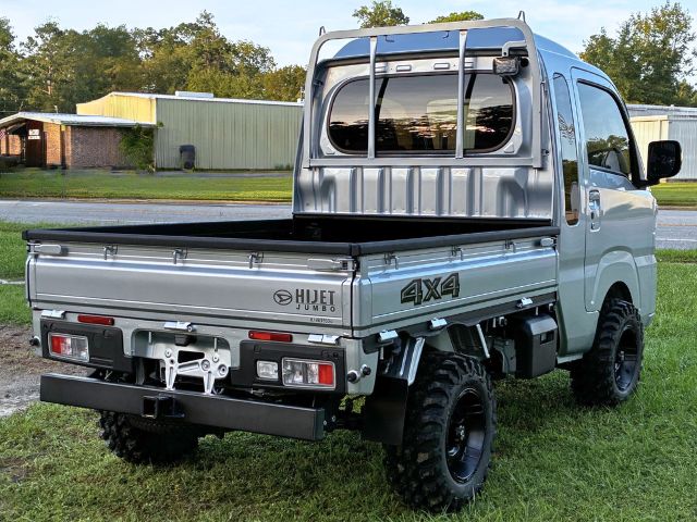 Daihatsu Hijet Jumbo 4x4 Japanese mini truck in silver
