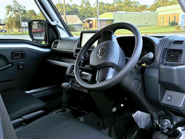 Daihatsu Hijet Jumbo 4x4 Japanese mini truck in silver