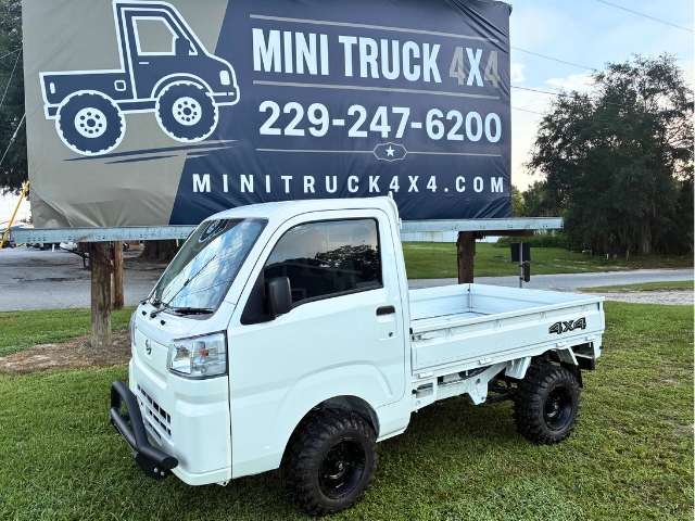 Daihatsu Hijet Regular Cab 4x4 Mini Truck